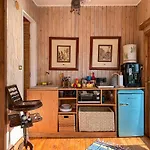 Houseboat65 - Historic Home On The Nile - Central Cairo